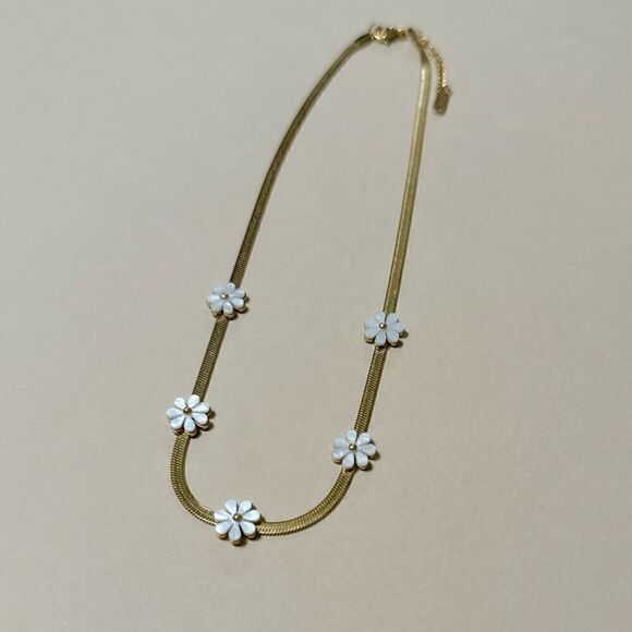 Boho flower necklace N705 - Picture 4 of 5